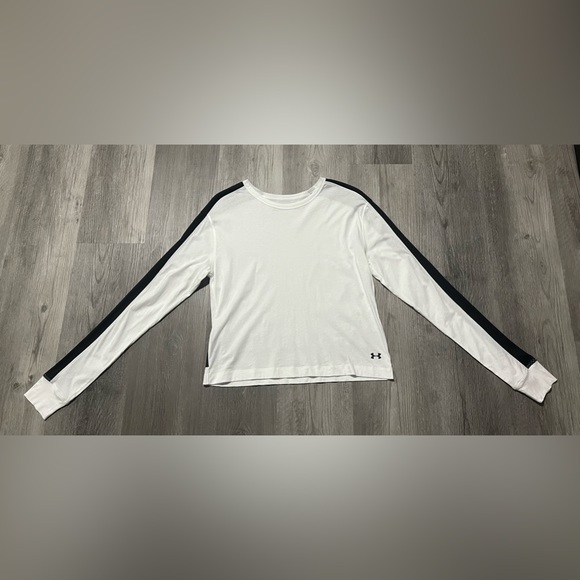 White/Black Under Armour Long Sleeve-Juniors Size Small-Mesh on Sleeves - Picture 1 of 7